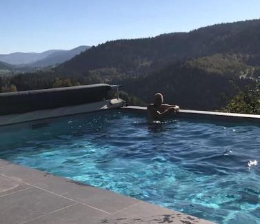 Le Tholy Ski Chalet | Chalet Villa Piscine vue panoramique sur Gérardmer et le Hohneck