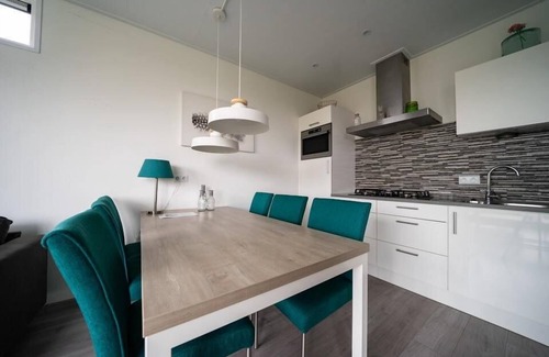 Nunspeet House | Chalet with 2 bedrooms and terrace