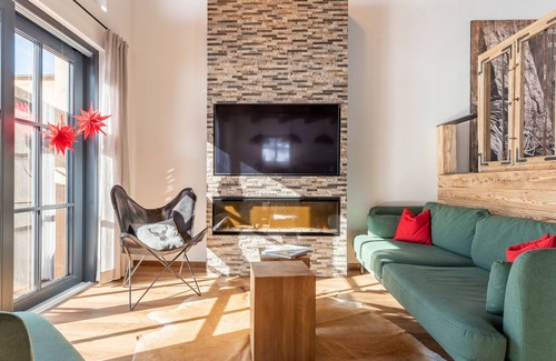 Lengdorf House | Chalet with e-fireplace and mountain views