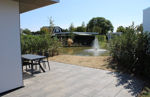 Lathum Ski Chalet | Chalet with Pond View in Gelderland