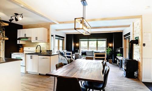 Stoneham Ski Chalet | Chalets Alpins -09 Chemin Alpin