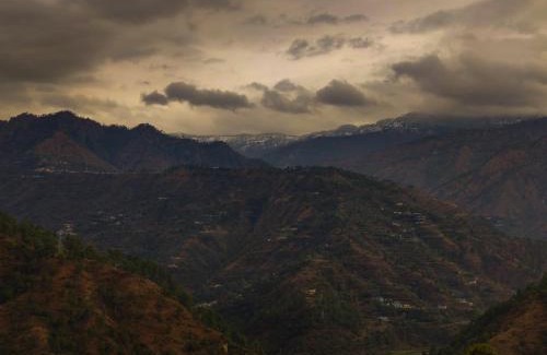 Tehri House | Chamba Nest