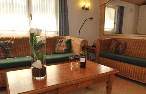Oostrum Resort | Chambery 5p - Two Bedroom Resort, Sleeps 5