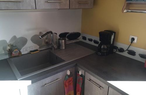 Figeac Bed & Breakfast | Chambre au calme avec cuisine équipée sur demande en supplément
