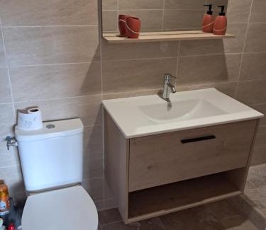 Pont-d'Ouilly House | Chambre chez l'habitant