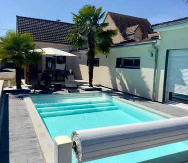 Pin - Vert Galant House | Chambre chez l'habitant avec piscine 400m Circuit 24h Le Mans