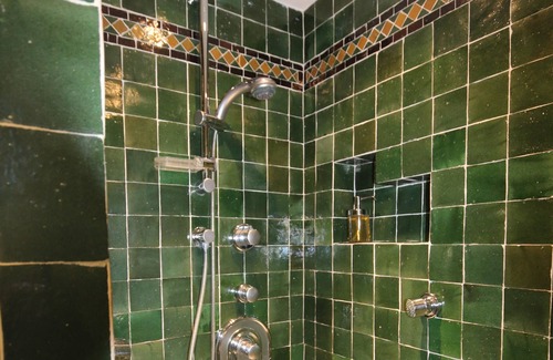 Mouchamps Bed & Breakfast | CHAMBRE CLEMENCEAU - LE PETIT CHATEAU DES CEDRES
