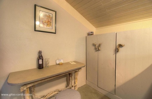 Alando Bed & Breakfast | Chambre d'hôtes couvent d'Alando