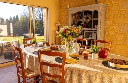 Fleurac Bed & Breakfast | Chambre d'hôtes Le Rucher des Combes - Lascaux room