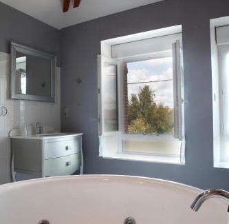 Epernay - Coteaux et Plaine de Champagne Bed & Breakfast | Chambre d'Hotes de la Loge