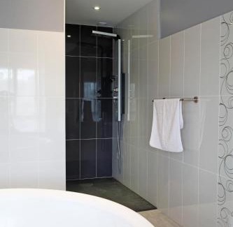 Epernay - Coteaux et Plaine de Champagne Bed & Breakfast | Chambre d'Hotes de la Loge
