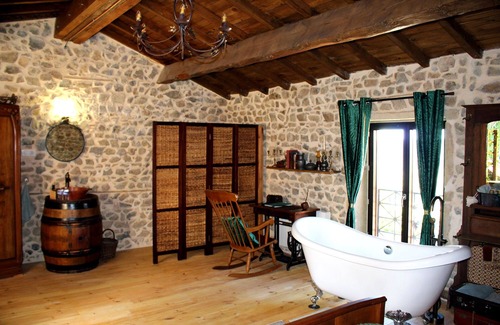 Lantignie Bed & Breakfast | CHAMBRE HOBBIT HOME