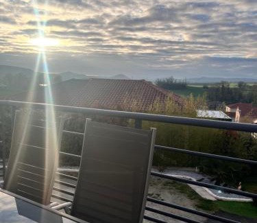Perignat-sur-Allier House | chambre où suite privative accès indépendant
