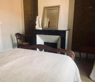 Carbonne House | Chambre privée dans maison de ville du XVIIIe siècle