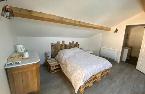 Fontainebrux Bed & Breakfast | Chambre privative chez Toutoune