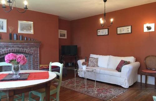 Saint-Aubin-le-Cauf Bed & Breakfast | Chambres d'Hôtes & Gites La Chatellenie