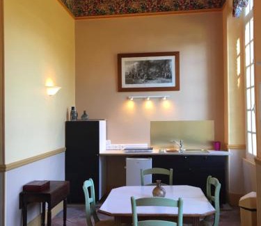 Saint-Aubin-le-Cauf Bed & Breakfast | Chambres d'Hôtes & Gites La Chatellenie