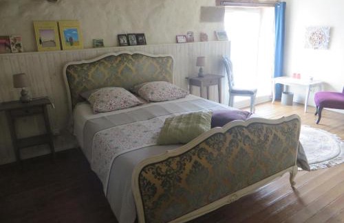 Meillac Bed & Breakfast | Chambres d'hôtes Chez Yves et LiLi