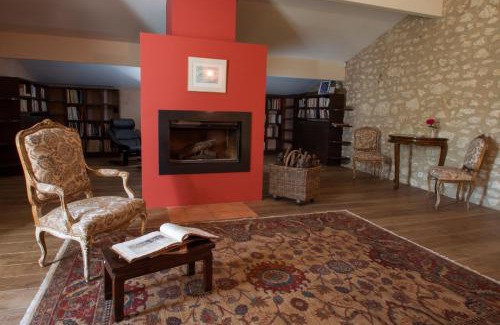 Avezan Bed & Breakfast | Chambres d'hôtes Domaine de Nazère