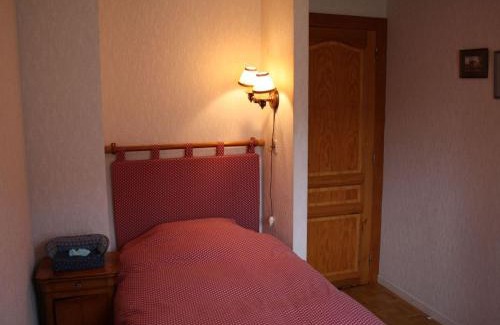 Vecoux Bed & Breakfast | Chambres d'hôtes familiales à Vecoux, nature et activités - FR-1-589-739