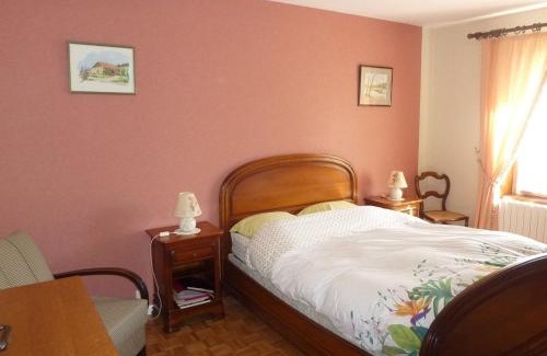 Vecoux Bed & Breakfast | Chambres d'hôtes familiales à Vecoux, nature et activités - FR-1-589-739