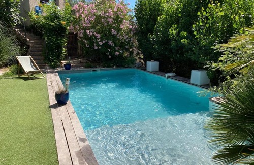 Puimichel Bed & Breakfast | Chambres d’hôtes L’AMANDINE