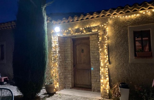 Puimichel Bed & Breakfast | Chambres d’hôtes L’AMANDINE