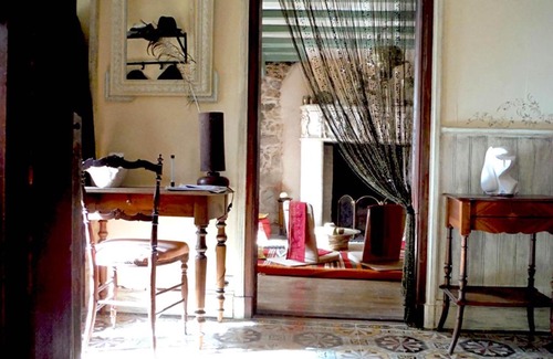 Soulan House | Chambres d'Hotes La Mystérieuse