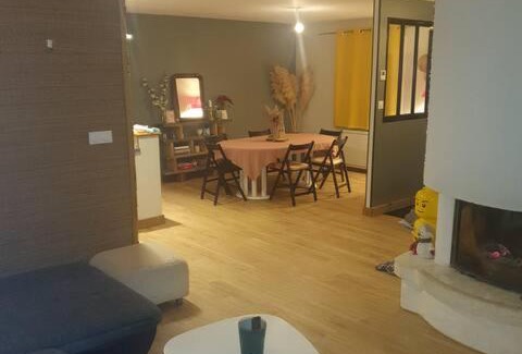 Roeze-sur-Sarthe House | chambres dans maison à 15min du circuit des 24h du MANS