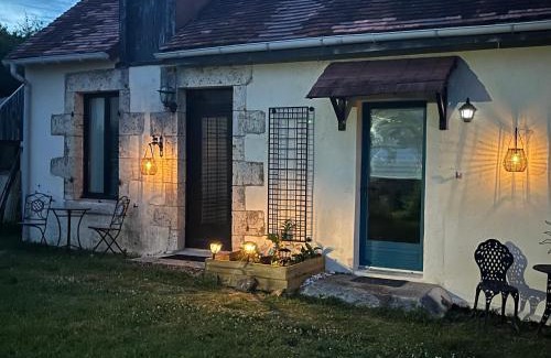 Bouges-le-Chateau Bed & Breakfast | Chambres et table d'hôtes A L'Epoque