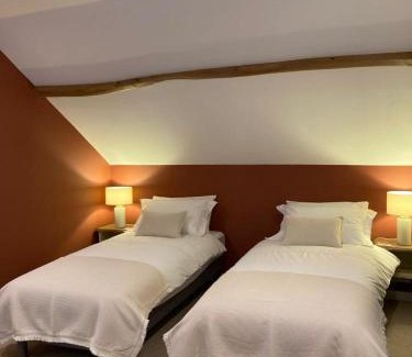 Salon-la-Tour Bed & Breakfast | Chambres & Table d'hôtes de La Vieille Ferme