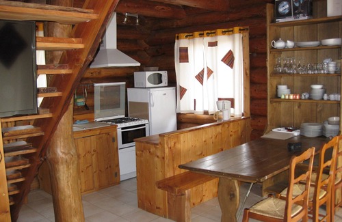 Essoyes Ski Chalet | Champagne log cabin with SWIMMING POOL (summer) and SAUNA (winter)