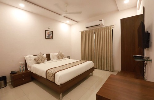 Navsari Hotel | Chandan Van Club and Resort - Navsari