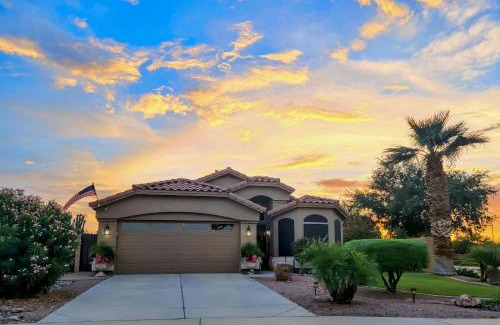 Sun Groves House | Chandler Resort Home with Private Pool Near Golf
