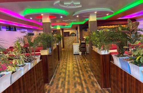 Sauraha Hotel | Chandrama Hotel and Restaurant