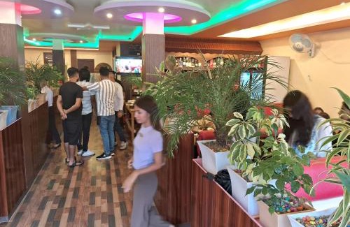 Sauraha Hotel | Chandrama Hotel and Restaurant