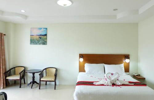 Chai Nat Hotel | Chaophayathara Riverside Hotel