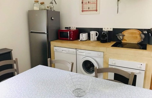 Retz-en-Valois Agglomeration Cottage | Chapel dating from 1810, restored in charming cottage.