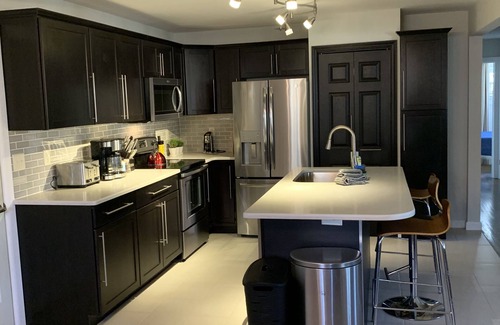 Chapel Hill House | Chapel Hill/Durham Retreat w/ Hot tub, full body massage chair, fenced dog area.