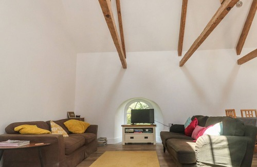 East Portlemouth Cottage | CHAPEL HOUSE, pet friendly, character holiday cottage in North Tawton