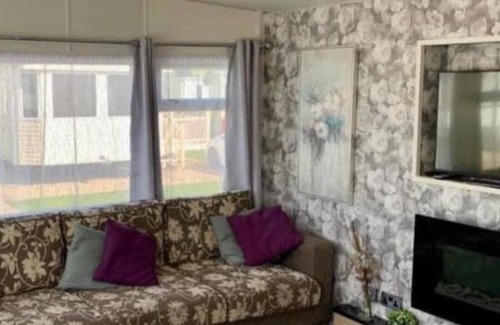 Chapel Saint Leonards Cabin | Chapel saint leonards Skegness