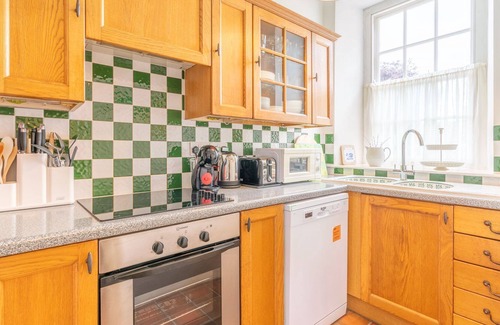 Badminton Cottage | Chapel Walk Cottage, Didmarton - sleeps 5 guests in 3 bedrooms