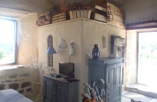 Mostuejouls House | Chapelle du Domaine de Bombes
