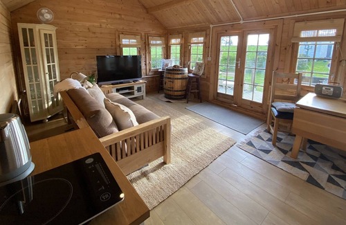 Wollerton Cottage | Character Detached 3-Bed Cottage Audlem Cheshire