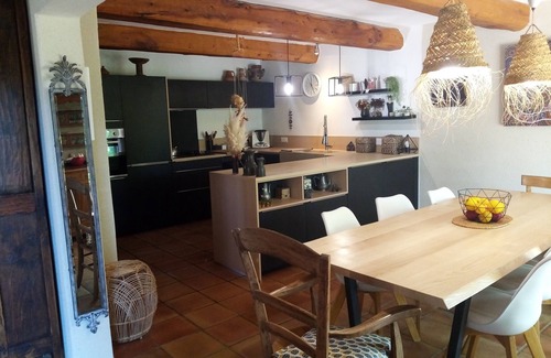 Mondragon House | Character house, pool, sauna, quiet