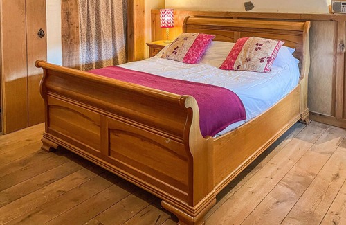 Eymoutiers House | Characterful vacation home in the foothills of the natural park of Millevaches en Limousin.