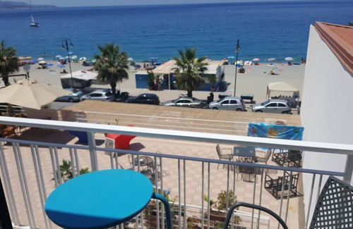 Province of Messina Hotel | Characteristic sea view room