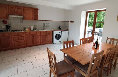 Montboyer House | Charente Charme 4 bedroom gite with heated pool