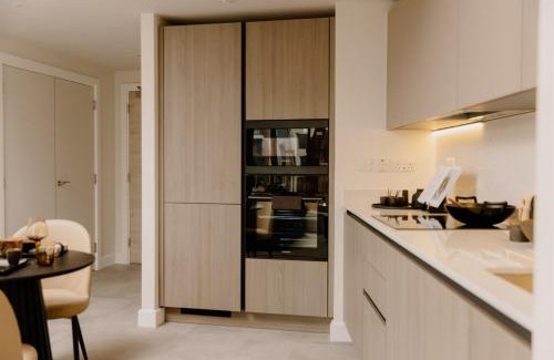 Nine Elms Apartment | Charles Hope London Battersea