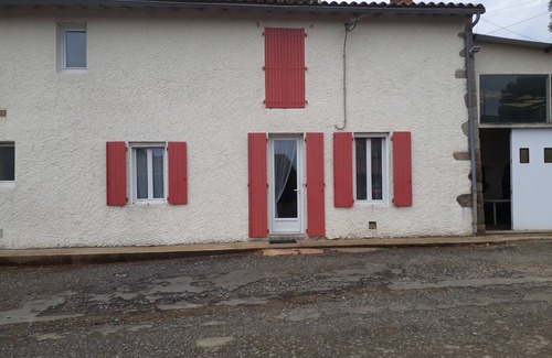 Saint-Georges-de-Montaigu House | Charming country house